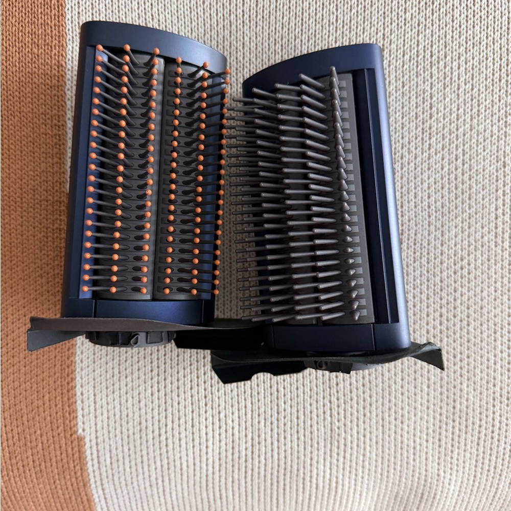 Dyson Airwrap brush attachments